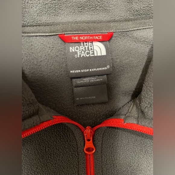 The North Face Men’s 1/4 Zip Fleece - Picture 3 of 4